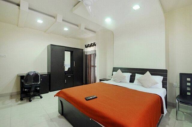 Platinum Service Apartment, Pune 4